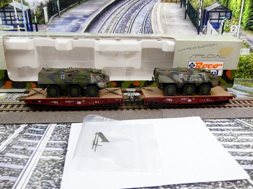Roco Minitanks 803 - H0 - 2xSchwertransporter m. Militärfahrzeuge - OVP - #69454 | Condition: Gebraucht