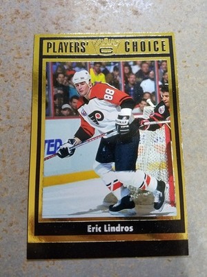 Eric Lindros Flyers #9 GOLD 1992 Cartwrights Extended Border Black