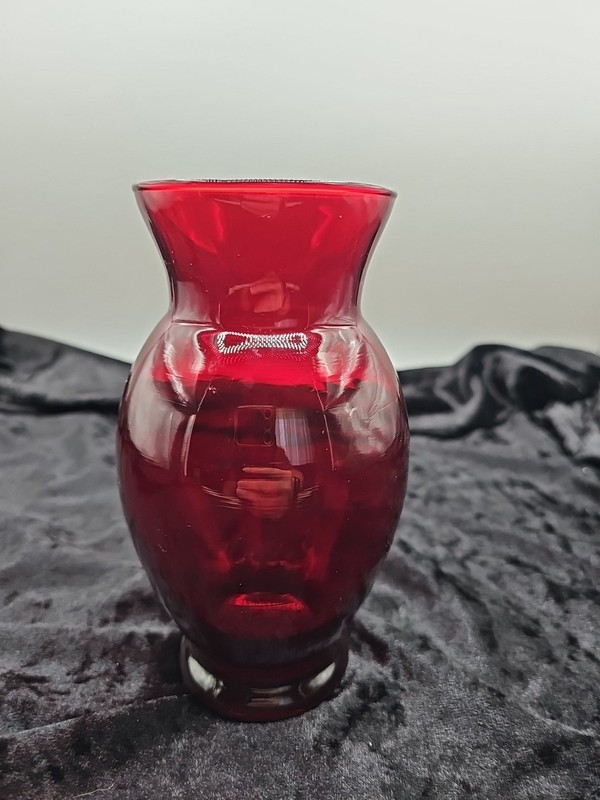 Vintage Anchor Hocking Royal Ruby Red 6-1/2" Vase