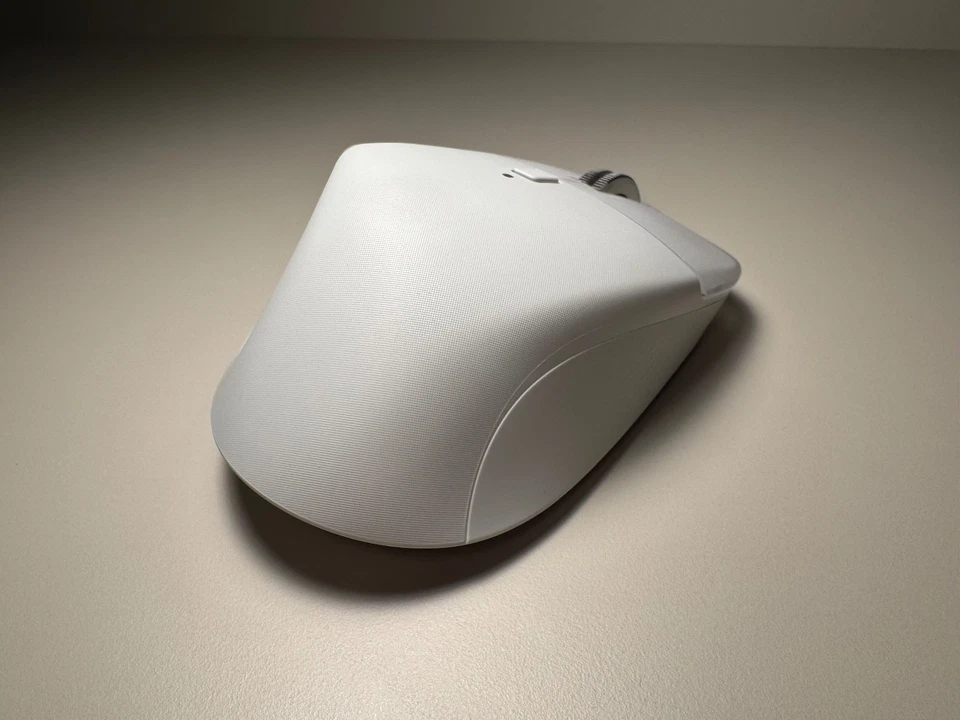 Logitech MX Master 4 Wireless Maus Bluetooth USB-C Logitech Bolt Hellgrau - Bild 2 von 4