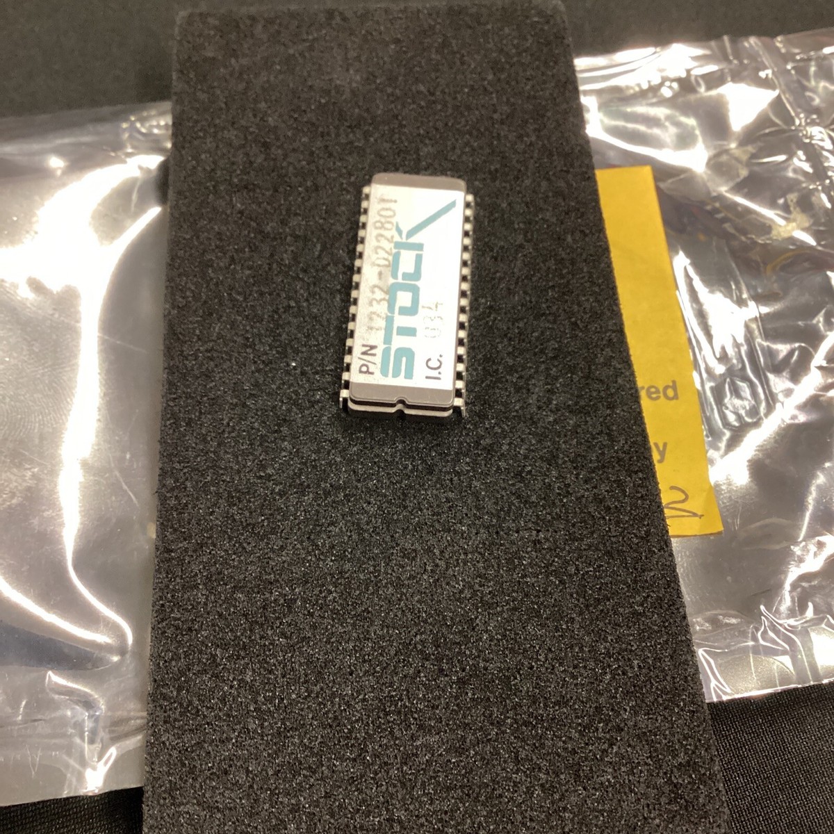 Stock 1232-D22801 28-Pin Micro Chip | eBay