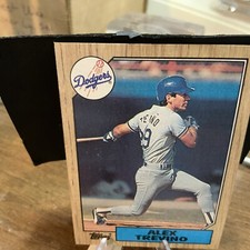 1987 Topps #173 Alex Trevino  Los Angeles Dodgers MLB Vintage Baseball Card