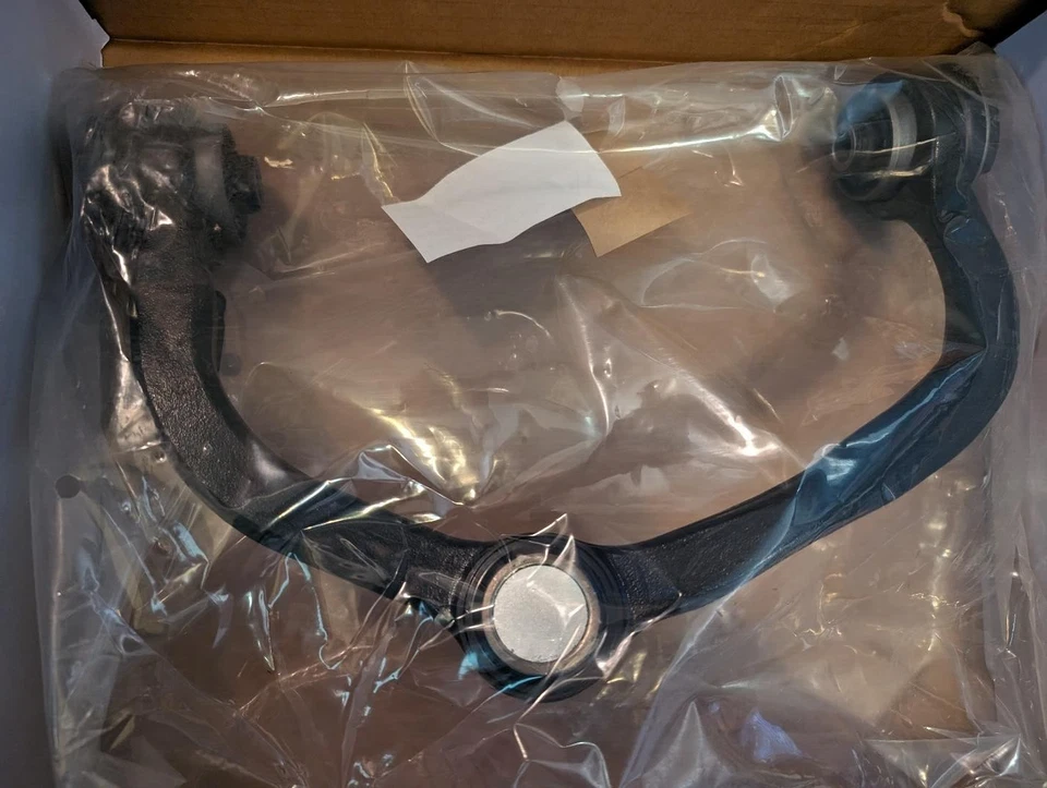 Dorman 521-130 - Front Right Upper Control Arm w/Ball Joint - Ford Expedition Foto 2 de 4