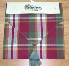 Cotton Park Cottage Table Runner ~ Greenburg Square ~ 13" x 72" **NEW**