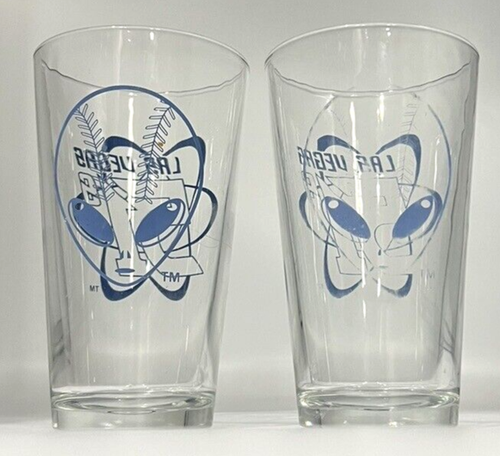 Pair of VTG Las Vegas 51's Draft Beer Glass Pint AAA Minor League Baseball Alien - Picture 4 of 11