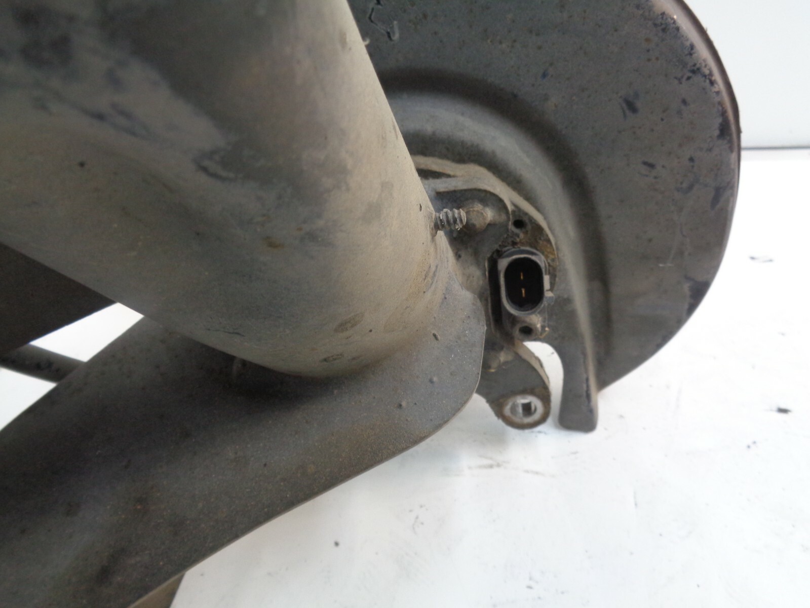 Volkswagen 1999-2005 Beetle Rear Suspension Axle Beam OEM Dk90932 