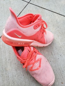 hot pink workout shoes