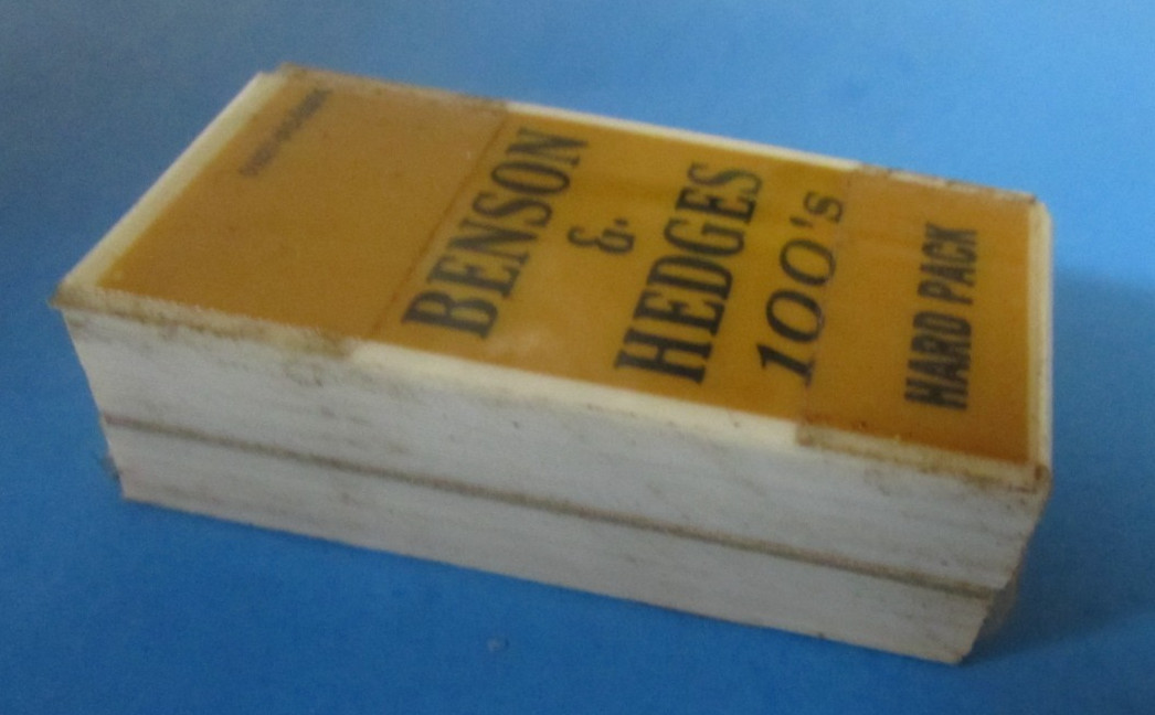 BENSON & HEDGES HARD PACK  CIGARETTE VENDING MACHINE - LABEL / TAG - 50 UNOPENED