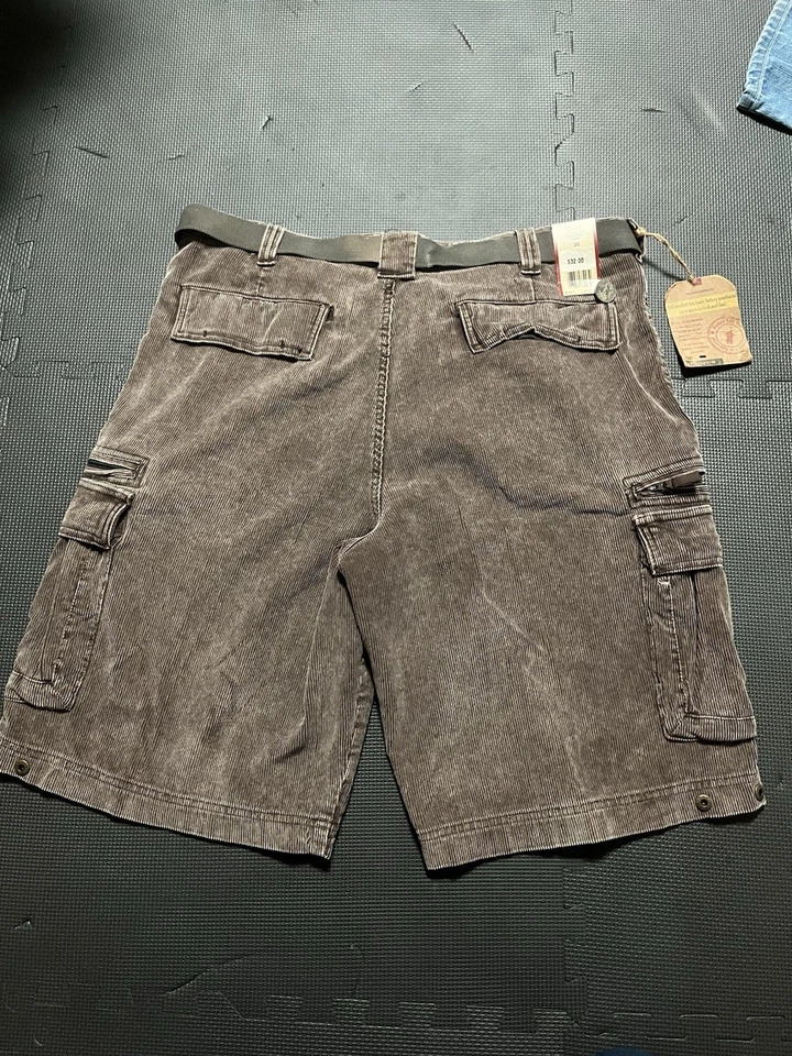 Pelele Lee 2002 vintage pana con etiquetas originales. Tiene un bonito ajuste holgado Foto 2 de 4