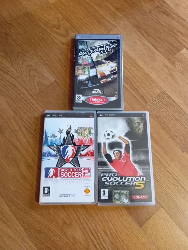 Lotto PSP Need For Speed Most Wanted 5-1-0 + Pes 5 + World Tour Soccer 2 PAL ITA - Immagine 2 di 4