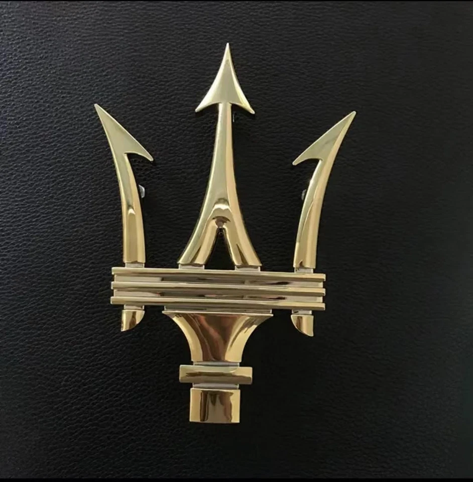 Maserati Ghibli Quattroporte Levante Parrilla Frontal Logo Emblema Insignia Dorado Foto 2 de 3