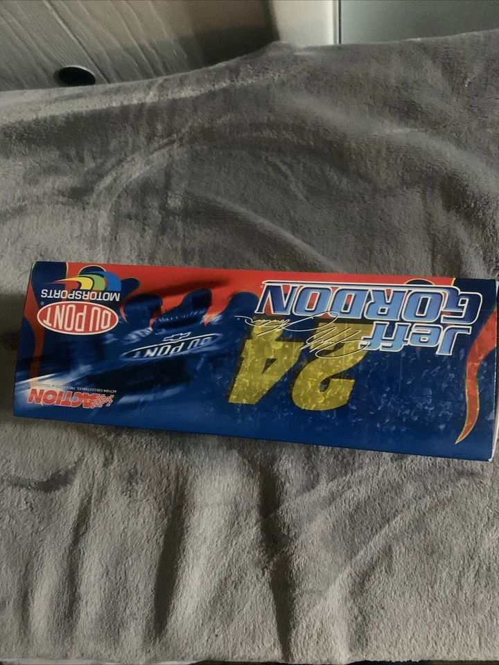 1:24 ACTION 2004 #24 DUPONT MONTE CARLO SS JEFF GORDON RARE CWB CLEAR BANK 1/636 - Image 4 of 4