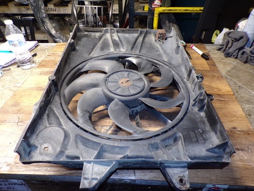 2010-2017 CHEVY EQUINOX GMC TERRAIN 2.4L ECM ELECTRIC COOLING MTOR FAN ASSEMBLY - Picture 4 of 9