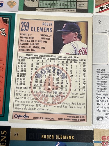 ROGER CLEMENS Baseball Card Lot of 9 cards BOSTON RED SOX 13 - Picture 15 of 19