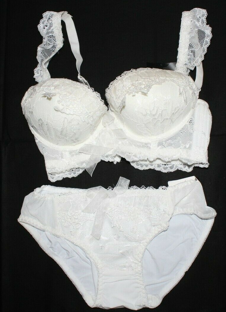 Off White Satin-Lace push-up Bra & Panty set Size 30B US