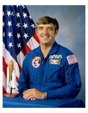 1984 NASA Astronaut Daniel Brandenstein 8x10 Portrait Photo On 8.5" x 11"