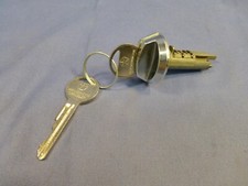 1970-1972 Nos Glove Box Lock Cylinder With Keys Plymouth Cuda Aar Barracuda Fury 1970-1972 Nos Glove Box Lock Cylinder With Keys Plymouth Cuda Aar Barracuda Fury