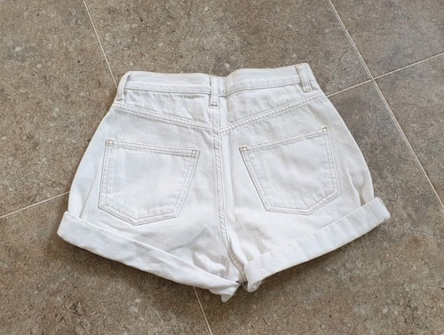 Topshop White Denim Shorts Size UK 6 Hardly Worn - Picture 2 of 4