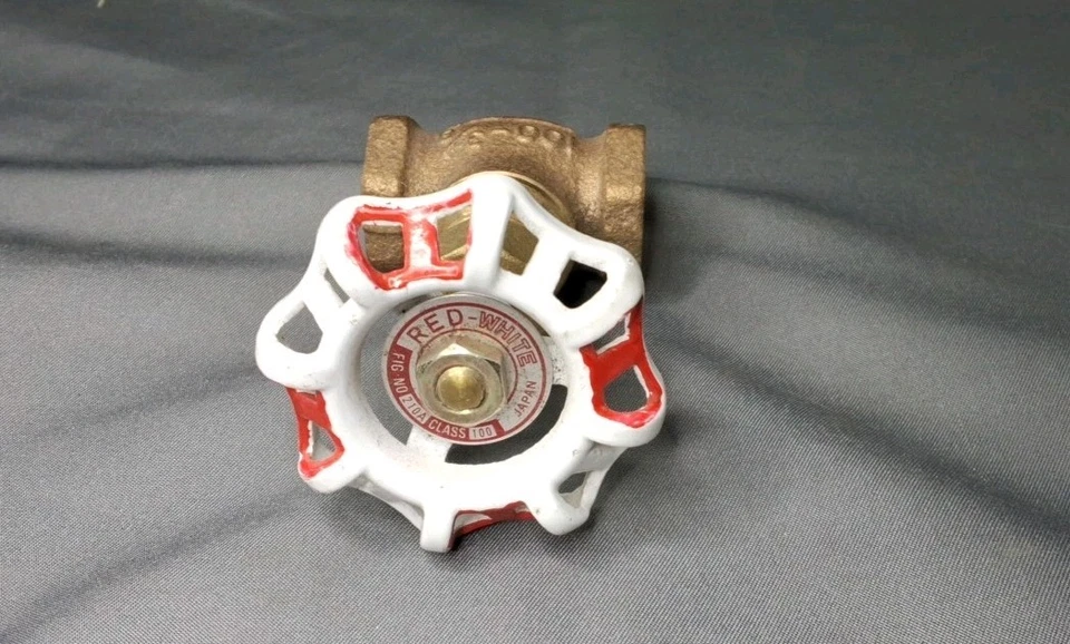 Gates Valve Red-White Toyo 210A Manual Bronze Wedge Gate Valve ~ 100 - 3/8" Npt - Image 2 of 3