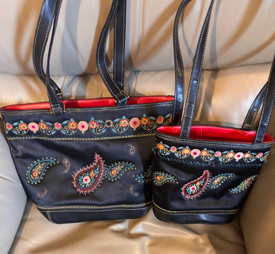 2 - BOLSOS CUBO LIZ CLAIBORNE DE CUERO FUX BORDADOS AÑOS 80, mini negros y medianos Foto 2 de 4