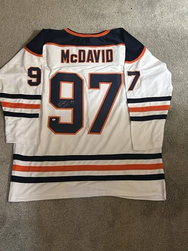 Connor McDavid Edmonton Oilers Signed Custom Hockey Jersey With COA