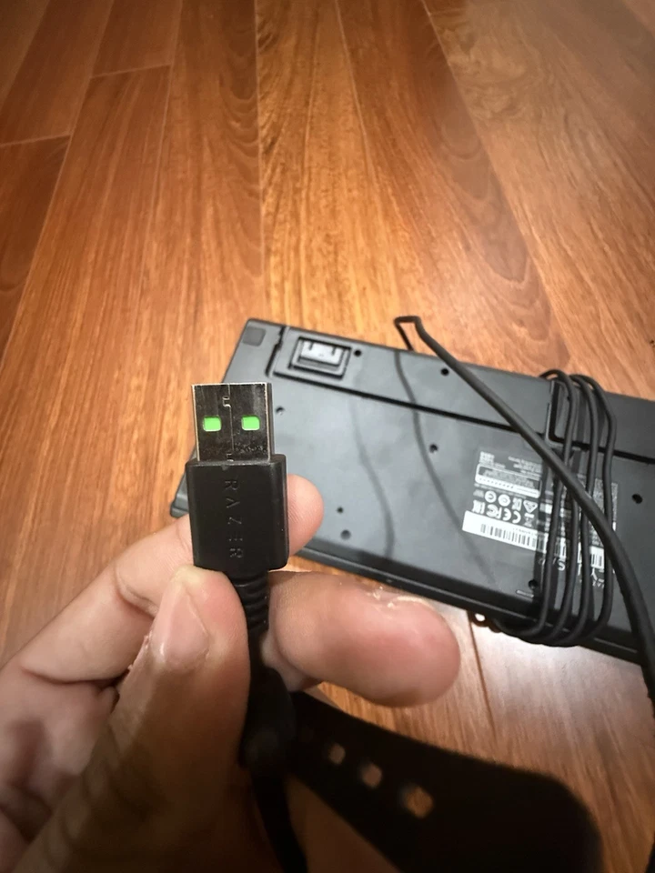 Razer Cynosa V2 QWERTY Gaming Keyboard Customizable Chroma RGB Lighting - Image 3 of 3