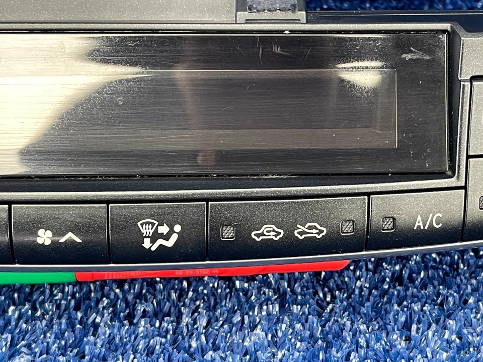 Unidade de controle climático aquecedor CA 2011–2013 Lexus CT200h fabricante de equipamento original 55900-76060 - Imagem 4 de 4