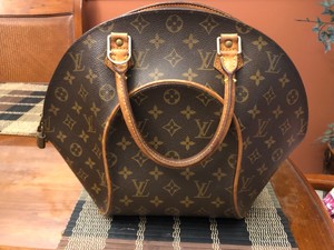 lv pre owned