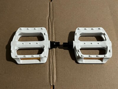 NEW 1/2” WHITE OLD SCHOOL BMX PEDALS SR 474 STYLE