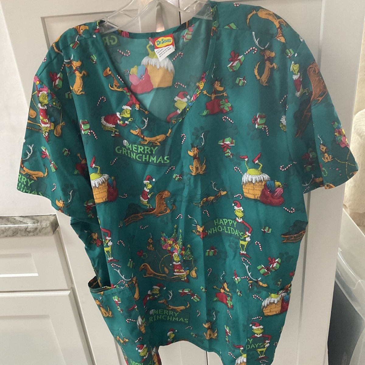 The Grinch Scrub Top Shirt Christmas Women's Size 3XL Plus Dr