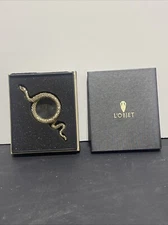 L’Object Magnifying Glass In The Shape Of A Snake