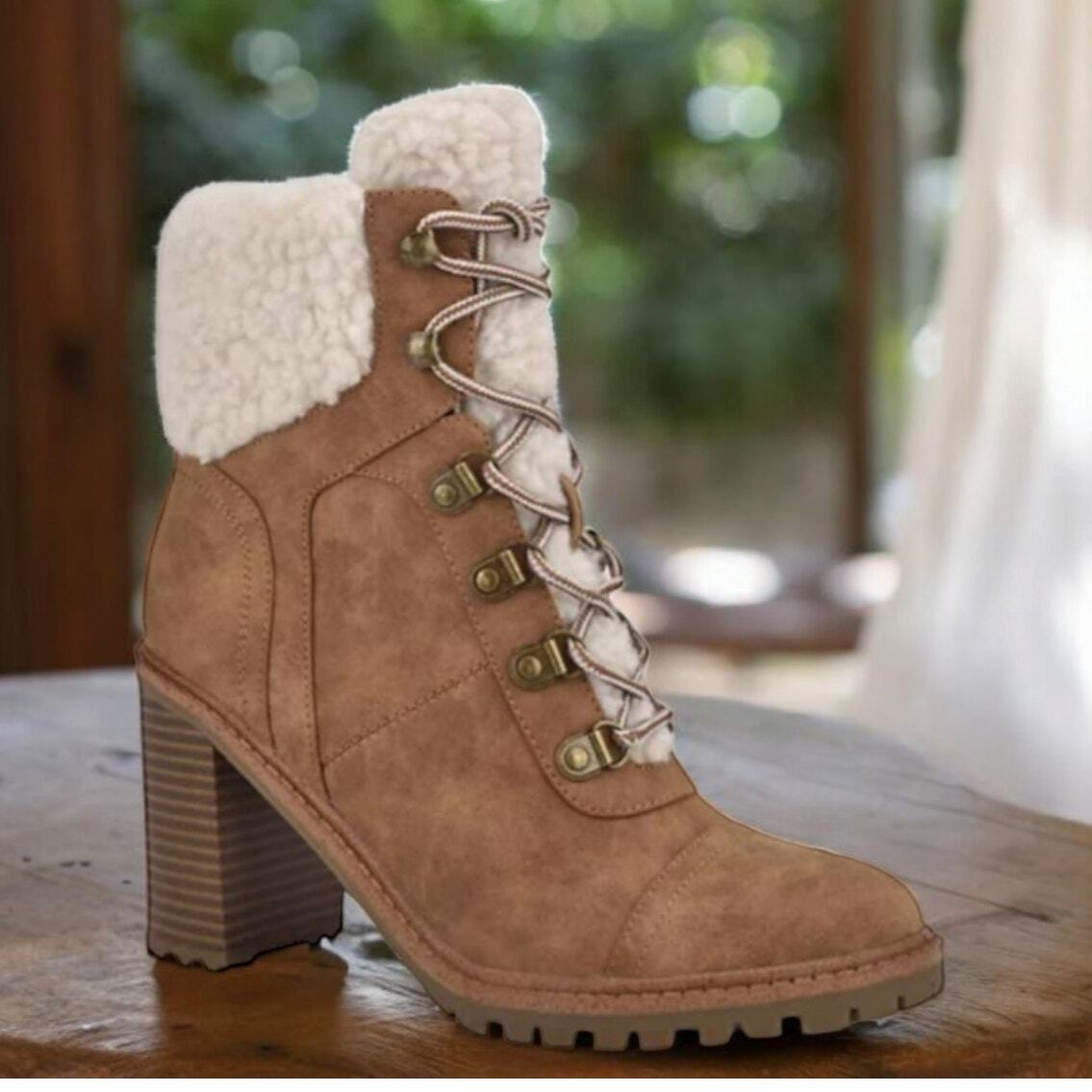 NEW NINE WEST Boots Chunky Heel Size 9.5 Ankle Combat Sherpa Faux Vegan Leather