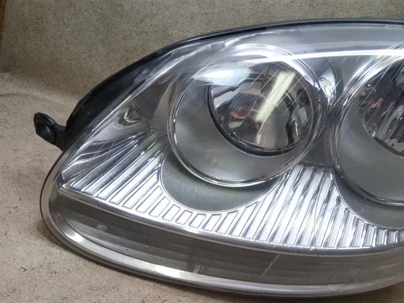 Driver Left Headlight Sedan Halogen Fits 05-10 VW JETTA eabt-197274 - Image 2 of 4