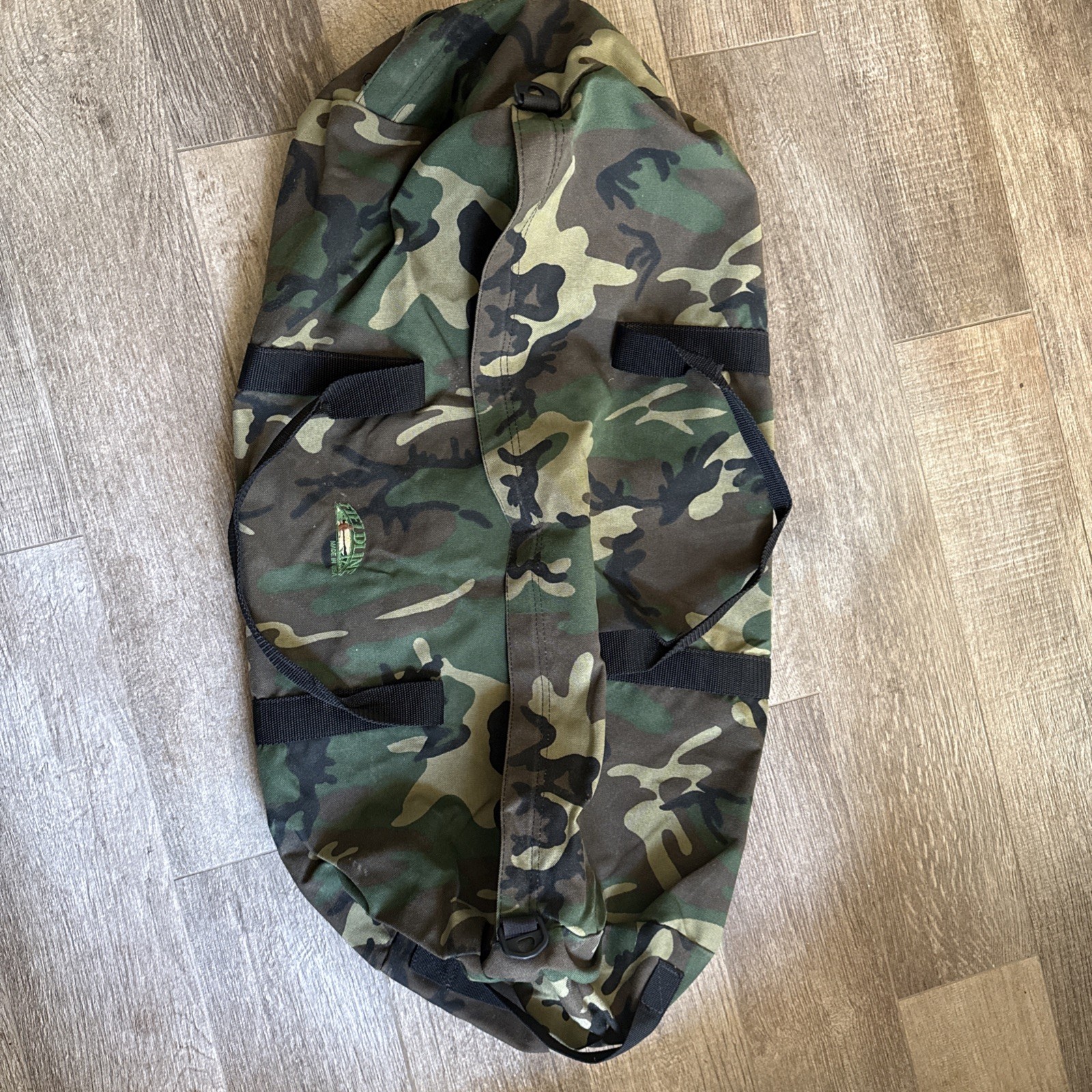 Fieldline Large Duffle Bag Camo, 30"X15"X17"