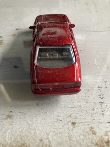 Raro Motormax Toyota Camry rojo escala 1/64 - Imagen 3 de 5