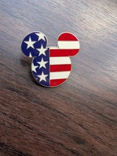2002 Mickey Mouse Pin American Flag Colors 