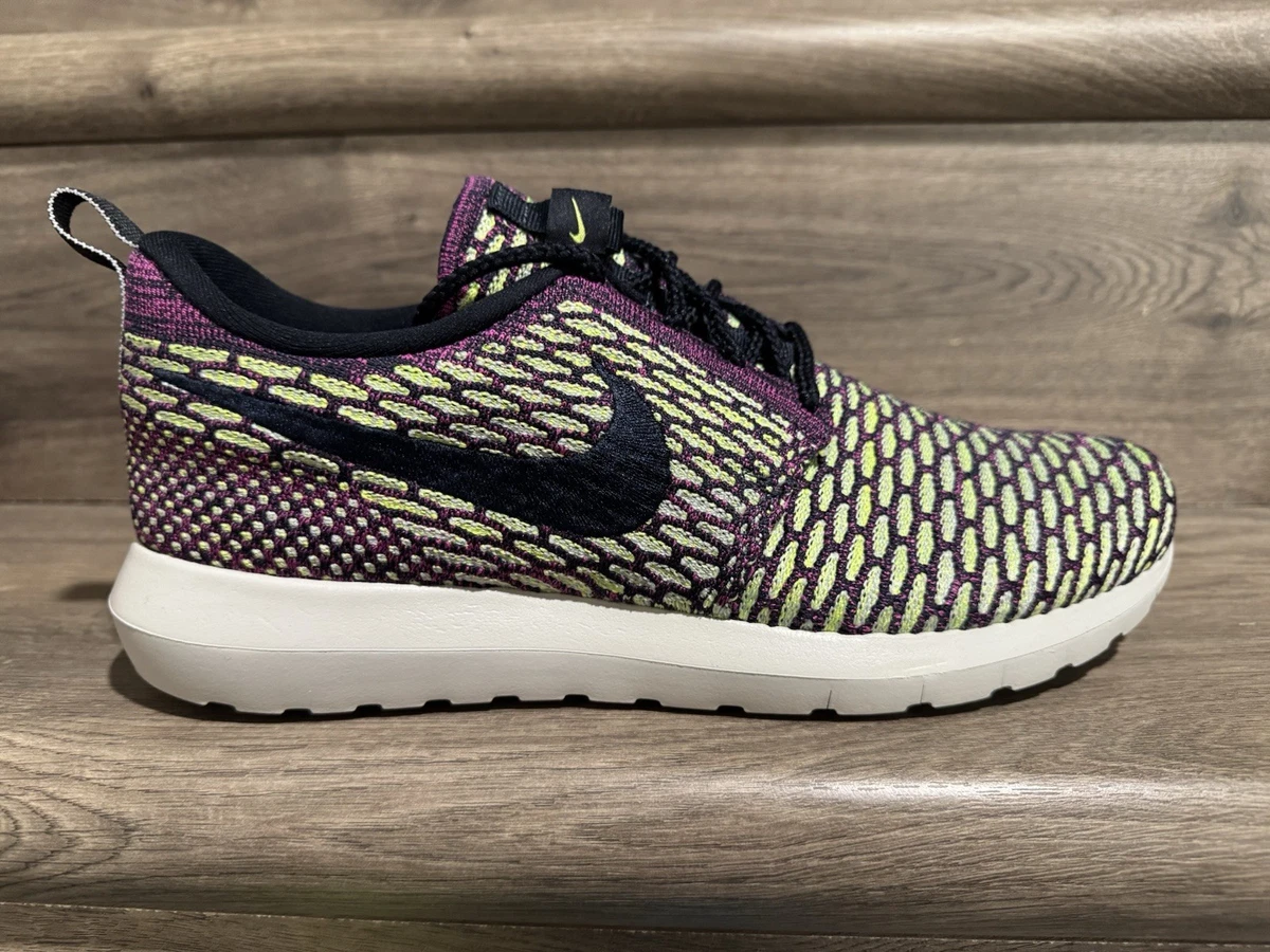 Nike Flyknit Rosherun - Bright Crimson- Court Purple Nike Free Running Shoe Flyknit 4.0 Club Pink/Court Purple Women main image 3