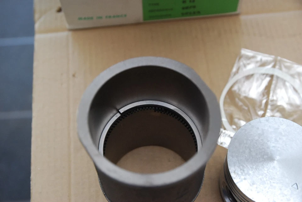 Renault 5TS R5 TS 12 TS, TR R 10 R 6 R 15 GTL 73mm pistons liners rings pins set - Image 4 of 4