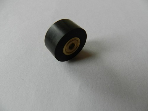 Pinch Roller suitable for Grundig TK 46 and others 8 mm height 5 mm axis