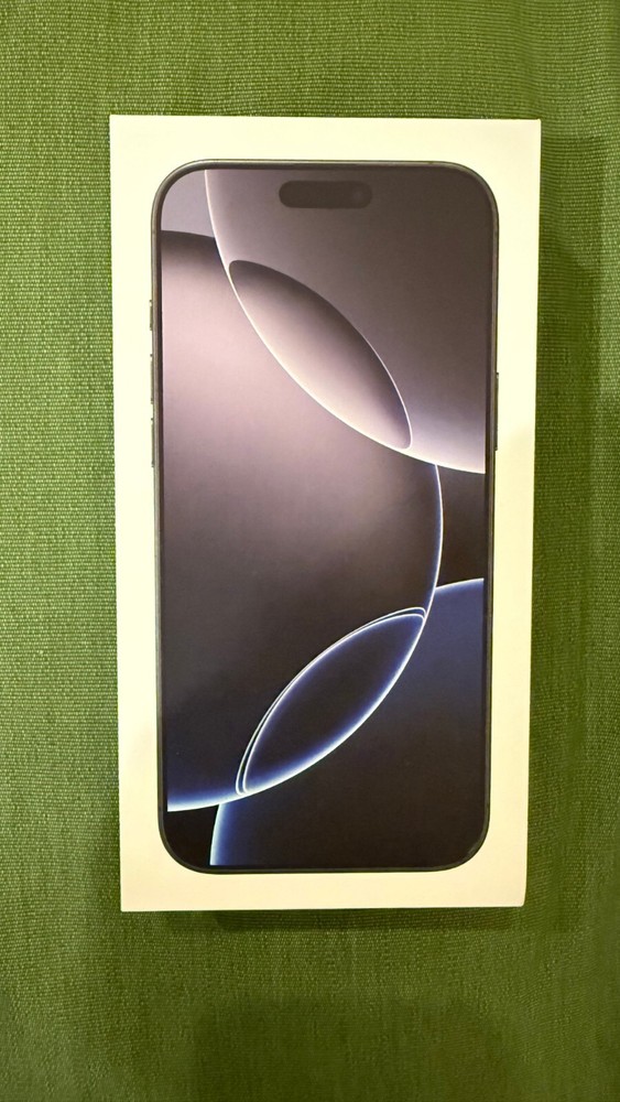 Apple iPhone 16 Pro Max 256GB Black Titanium T-Mobile Locked