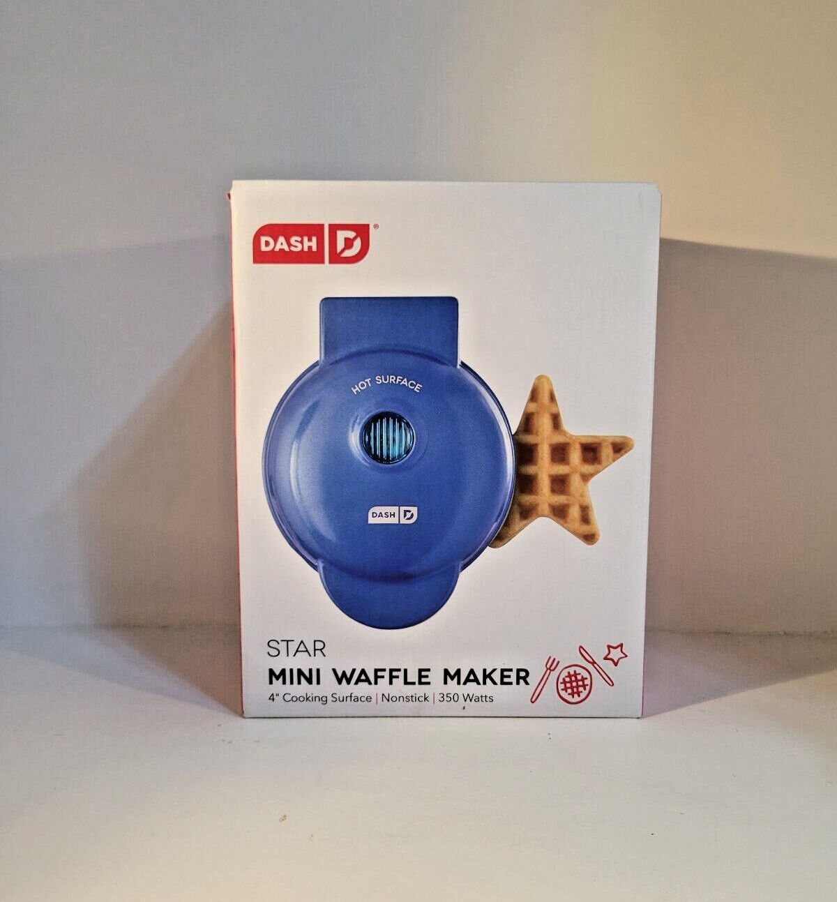 Dash Star Mini Waffle Maker 4" Cooking Surface, Nonstick, 350 Watts Blue New eBay
