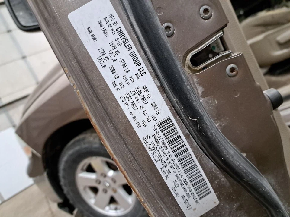 Ram1500 Sku #4294768 2010 puerta delantera lado conductor izquierda vidrio Foto 2 de 4