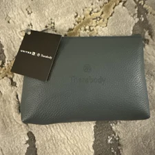 NEW UNOPENED United Airlines Therabody Amenity Kit