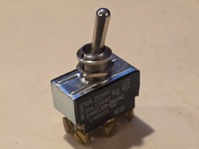 Carling Switch Bat Toggle 6GM5E-73, On-Off-(On), 2P2T, Bass 130-2215-225