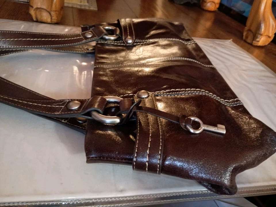 Bolso de hombro de cuero genuino Fossil marrón ZB482 plateado herrajes Foto 2 de 4