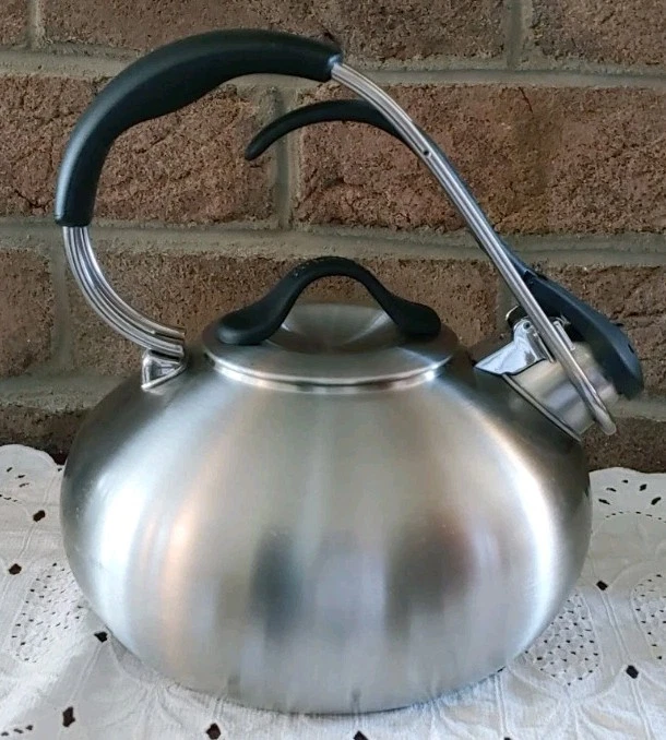 CHANTAL Tea Kettle Brushed Stainless Loop Handle 1.8 Qt Good Used Condition