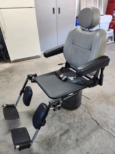 Pride Jazzy 18” Captain Seat Assembly  Complete With Arm Rests And Leg Supports.