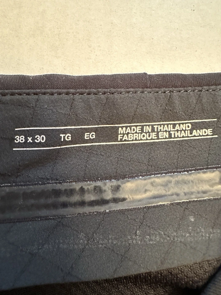 Nike Size 38x30 Tiger Woods Collection Black Golf Pants Dri Fit Snap Closure - Image 4 of 4