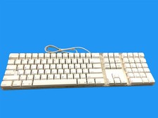 Apple A1048 EMC 1944 Wired USB Keyboard White Keys Clear Case with x2 USB Ports