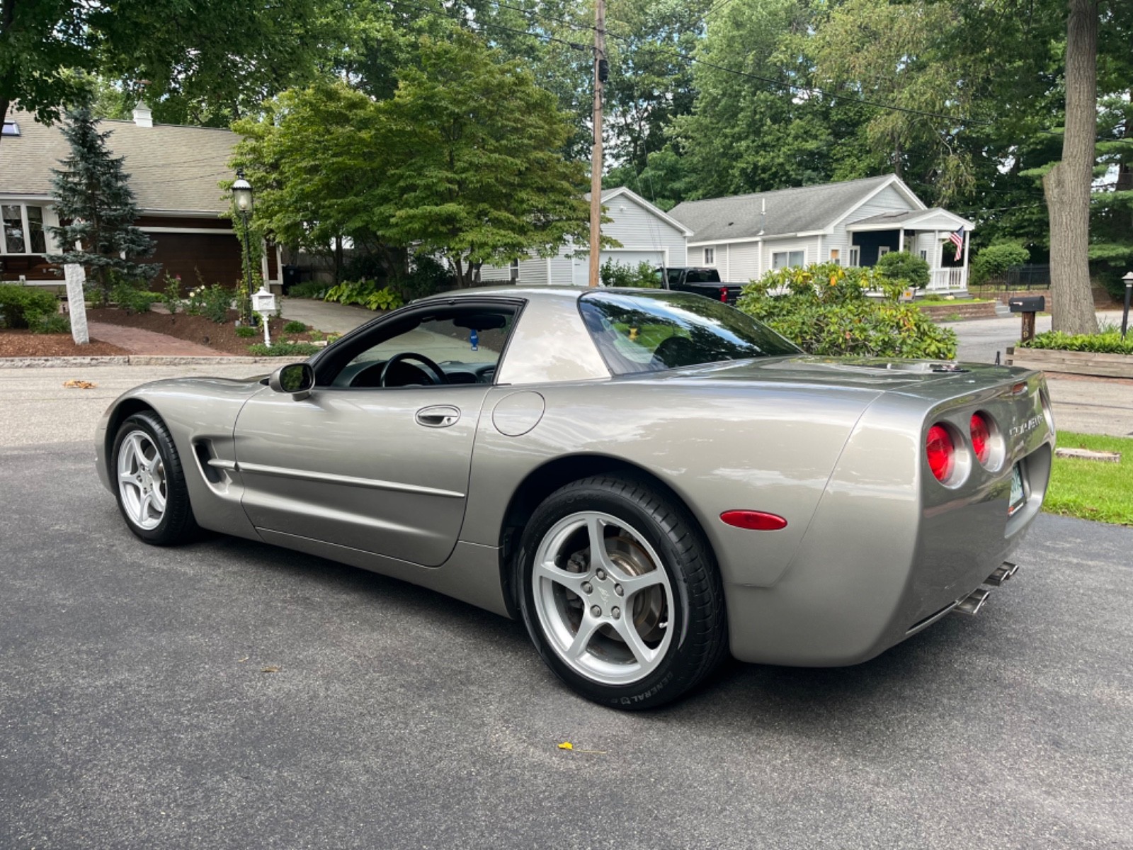 2000 Gray Chevrolet Corvette   | C5 Corvette Photo 10